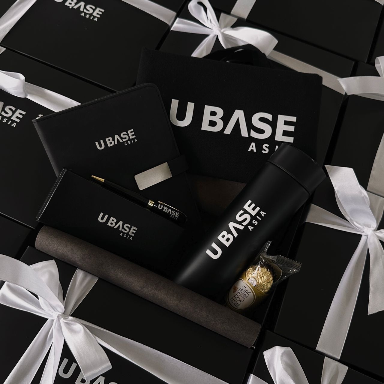 Customised Corporate Gift Set - UBASE - Gaia Gifts Co