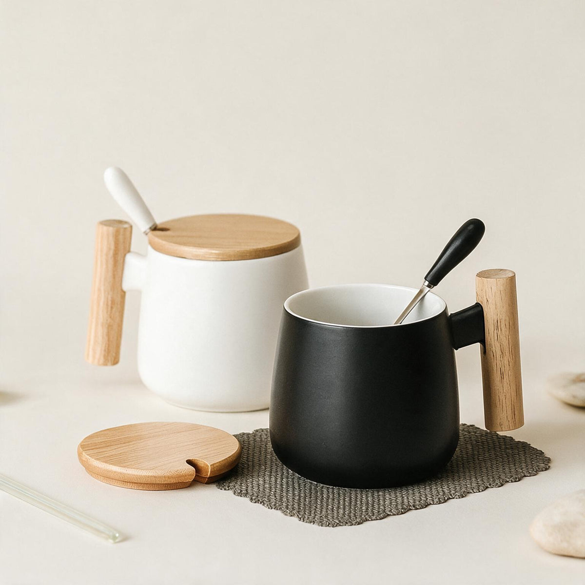 #GM1213 Ceramic Mug with Wooden Lid and Spoon