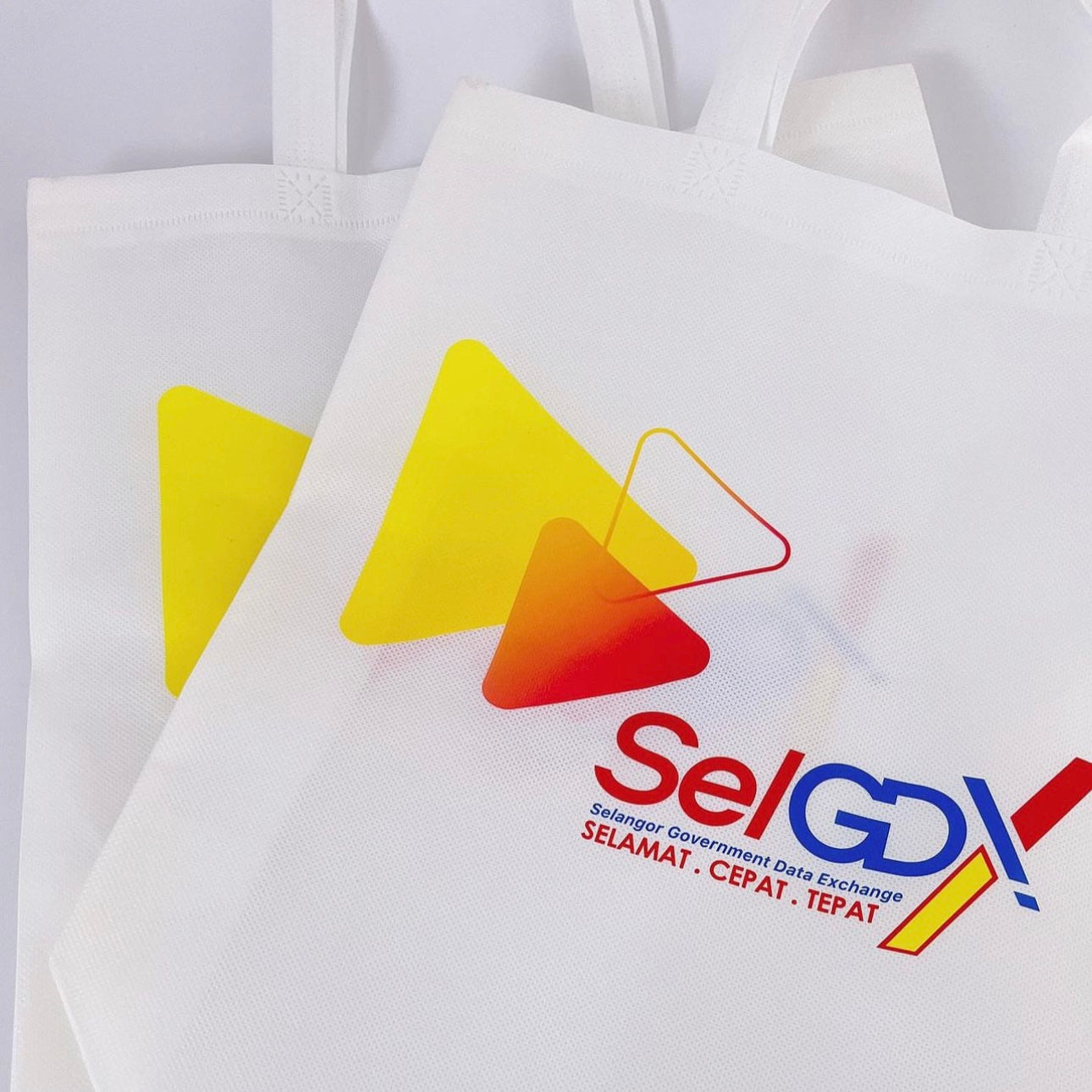 Custom totebag - SELGDX - Gaia Gifts Co