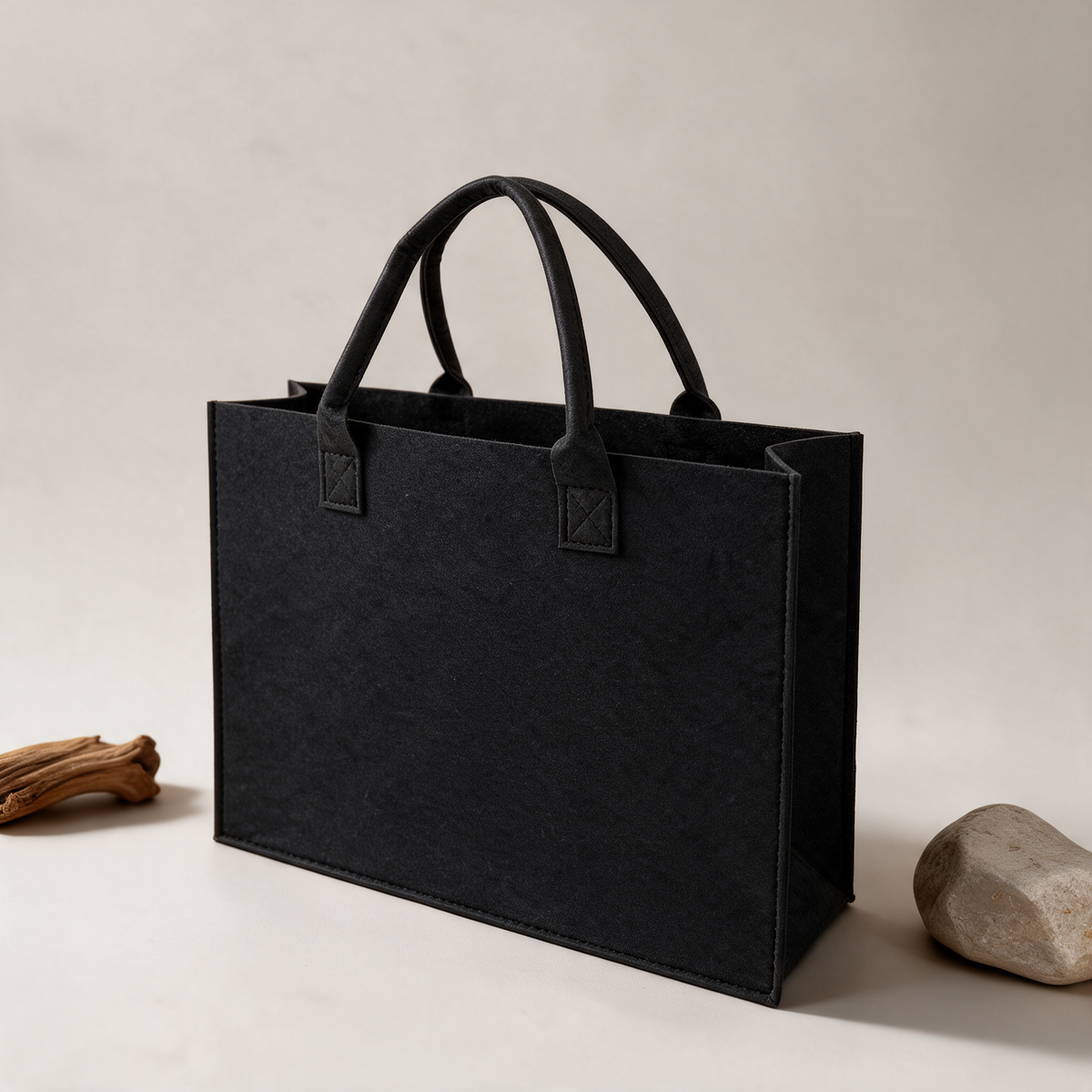 #G6 Felt Bag with Handle