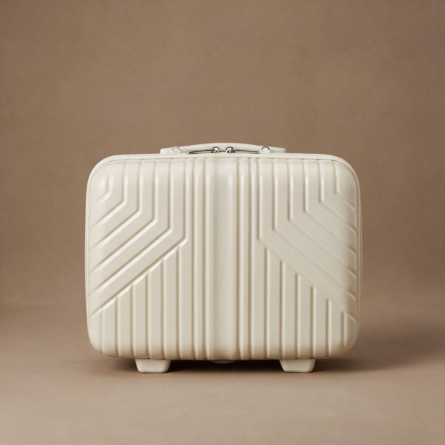 #M50 14-Inch Hard Shell Travel Case
