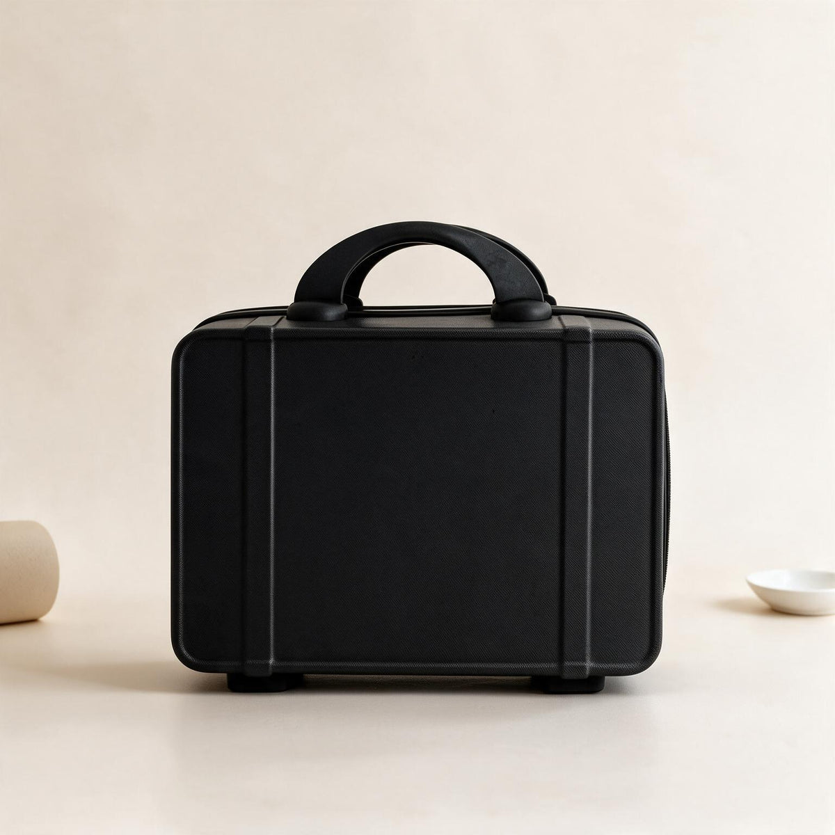 #G28 14-Inch Hard Shell Travel Case