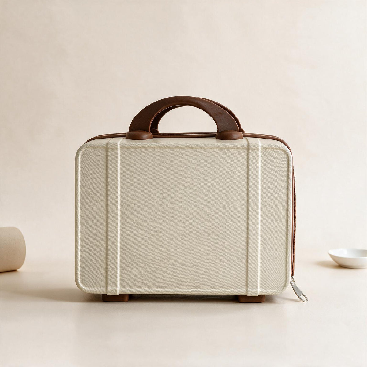 #G28 14-Inch Hard Shell Travel Case