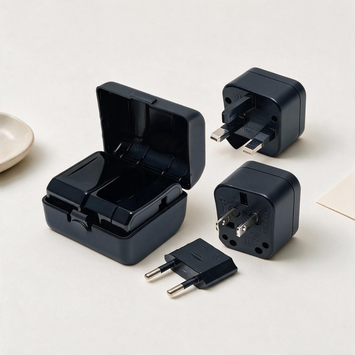 #GM8 Universal Multi Travel Adapter