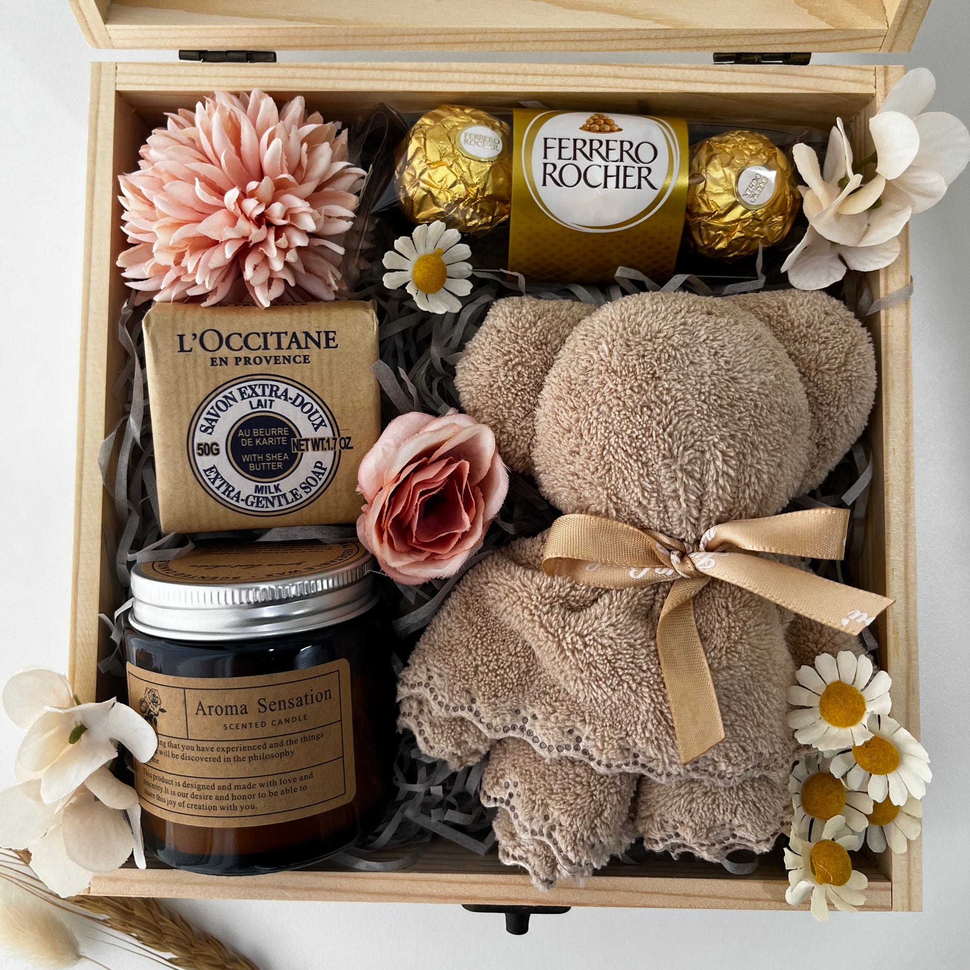 Spring Gardens - Scented Gift Box - Gaia Gifts Co